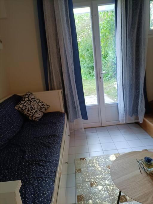 Agreable Et Paisible Studio Franqueville-Saint-Pierre Luaran gambar