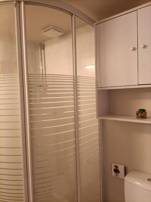 Agreable Et Paisible Studio Franqueville-Saint-Pierre Luaran gambar